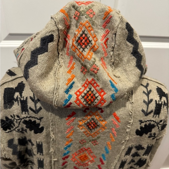Biya Johnny Was Oatmeal Multicolored Embroidered Duster with hood. Size XS. - Picture 6 of 8